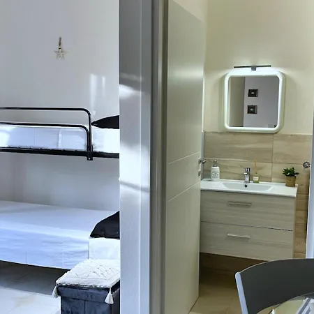 Πανσιόν Gocciadoro Guest 4*